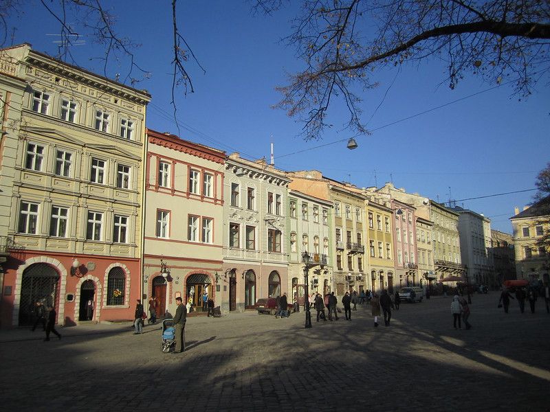 Lviv, ses cafés et ses rues pavées