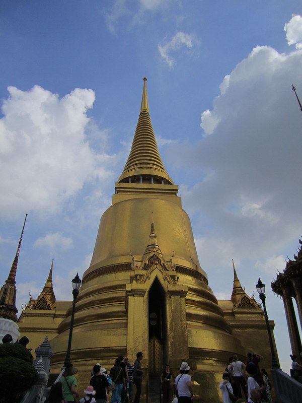 Le kitch des temples thaïlandais